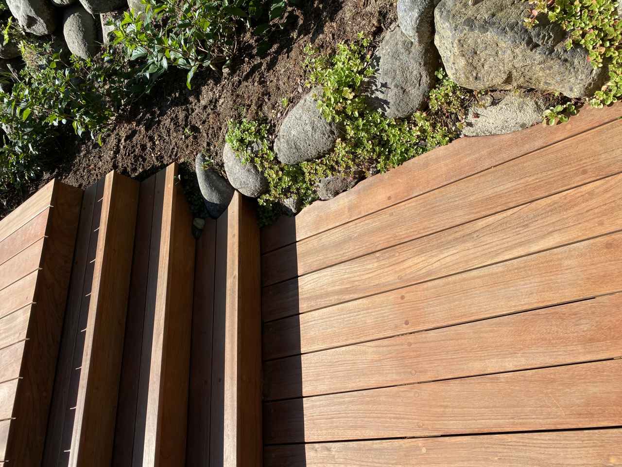 Udendørs terrasse i træ