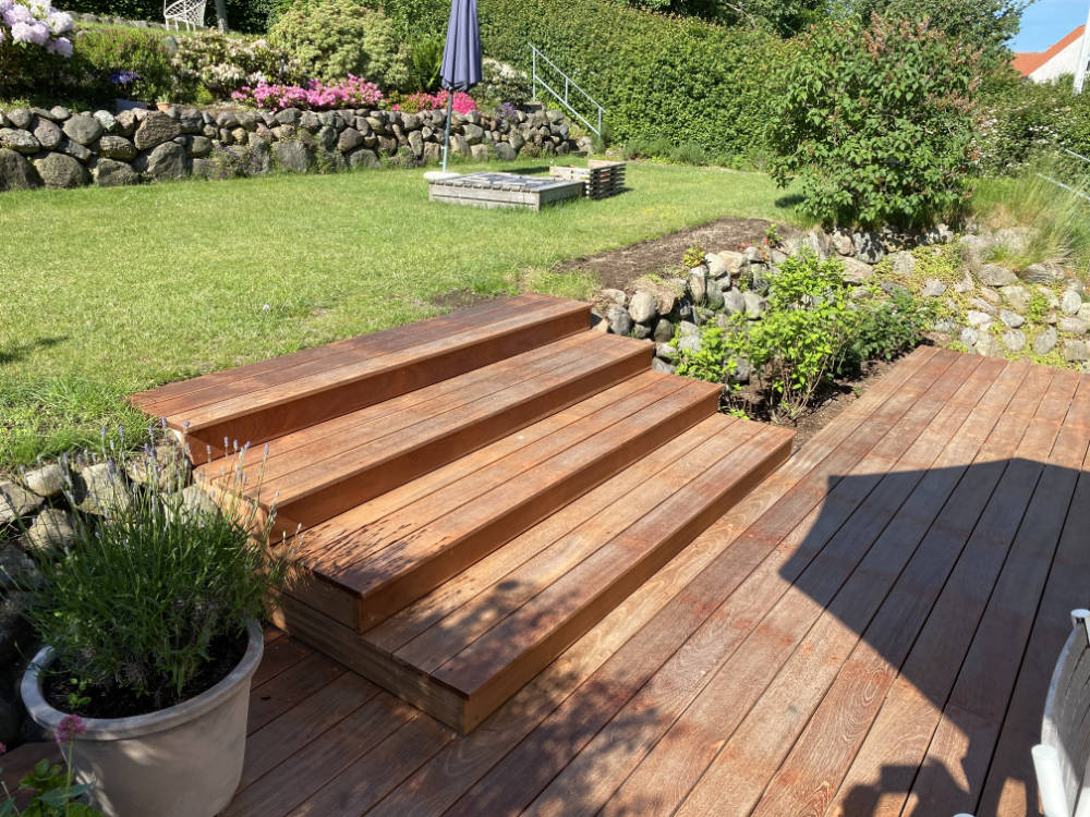 Nyanlagt terrasse ved bolig